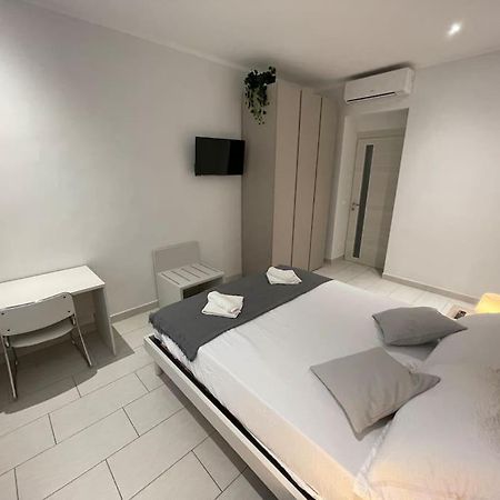 Appartement Near Metro Piazza Bengasi à Turin Extérieur photo