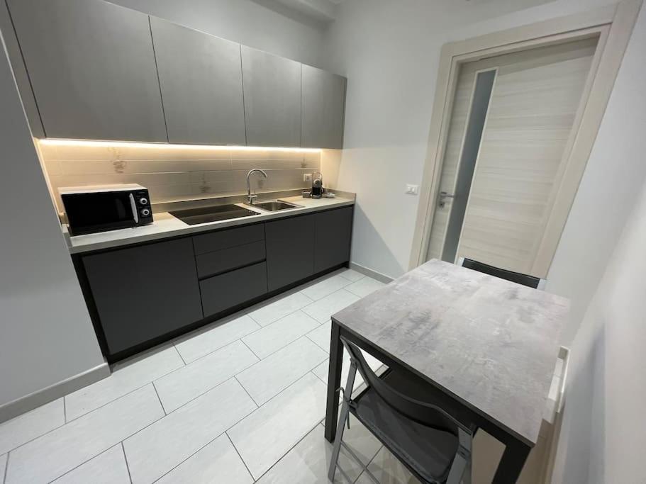 Appartement Near Metro Piazza Bengasi à Turin Extérieur photo